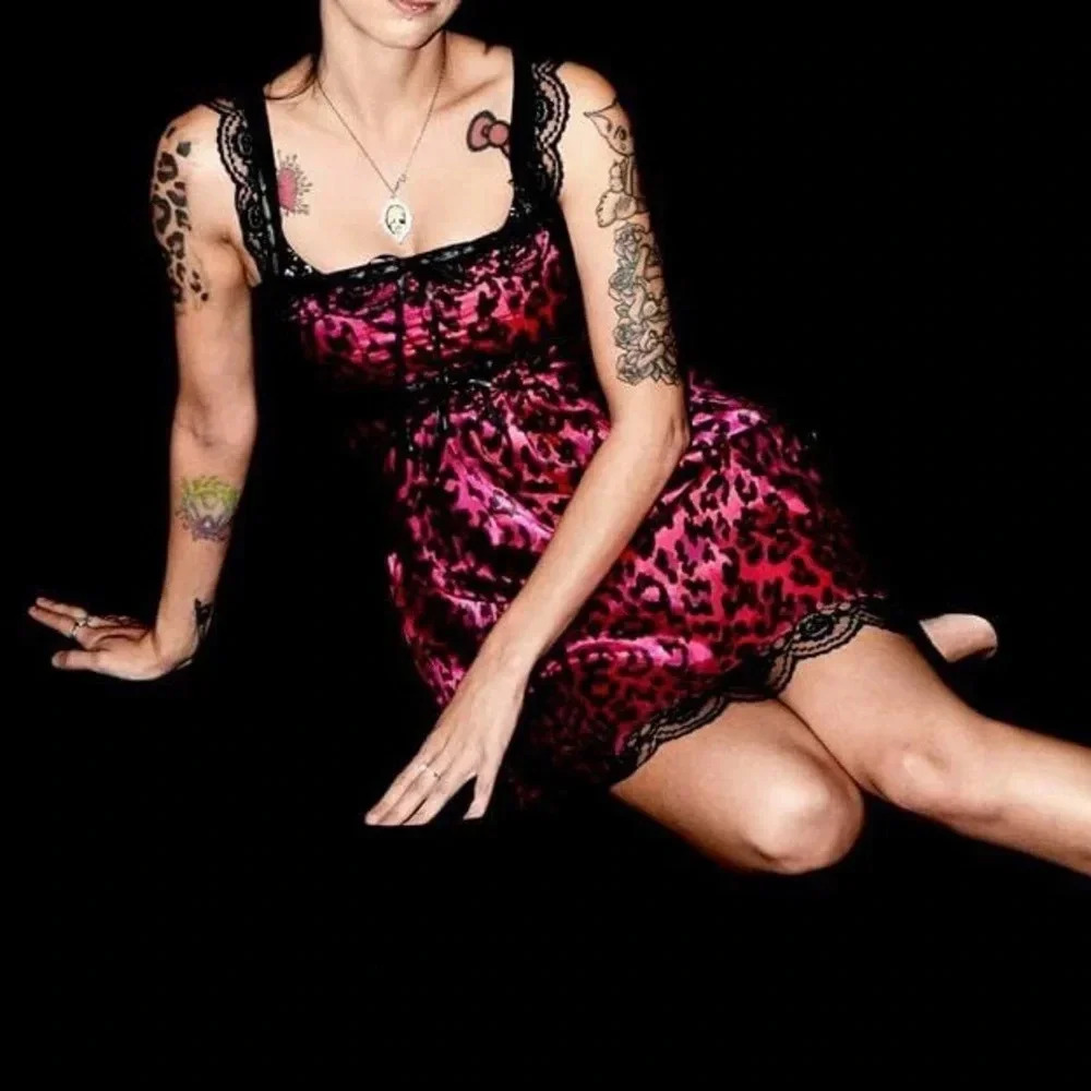 Betsey Johnson RARE vintage pink leopard print dress. - Picture 8 of 10